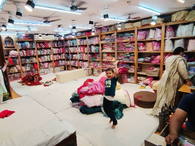 Om Enterprises - Om Enterprises 3rd Floor, Purohit Ji Ka Katla, Johari Bazar Rd, Bapu Bazar, Biseswarji, Jaipur, Jaipur Nagar Nigam Area, Rajasthan 302003, India
