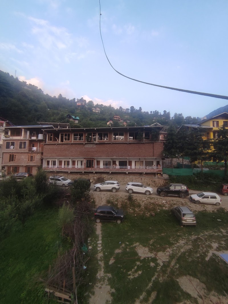 Riverview Cafe - Riverview Cafe Riverview Cafe, H9R2+JCX infront of SBI bank, market, Jibhi, Rashala, Himachal Pradesh 175123, India