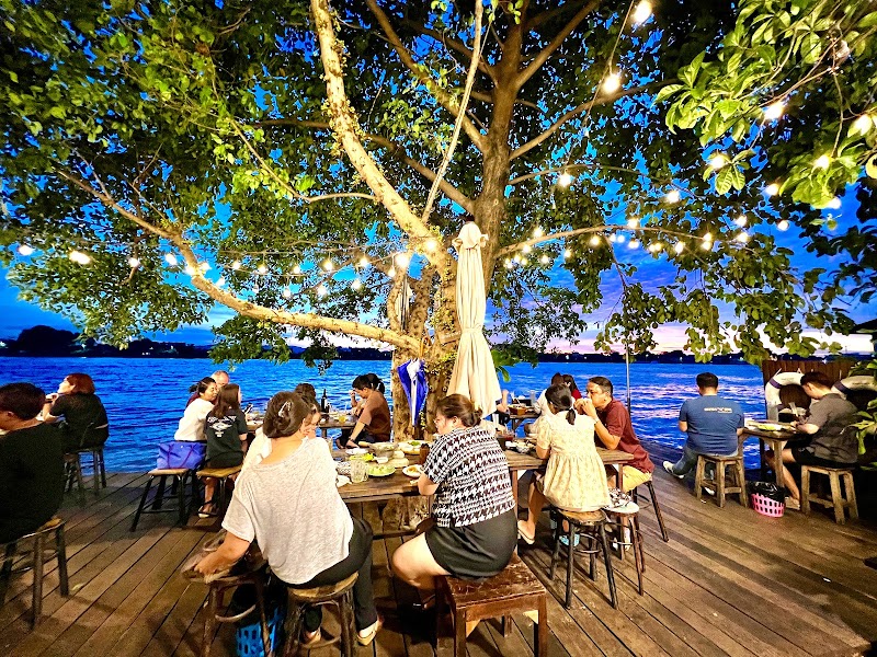 Chaopraya Antique Café - Chaopraya Antique Café, 370 Soi Thetsaban 2, Tambon Suan Yai, Amphoe Mueang Nonthaburi, Chang Wat Nonthaburi 11000, Thailand