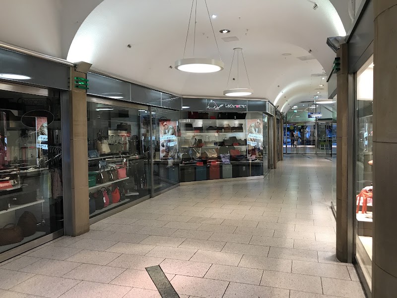 Darmstädter Hof Centrum - Darmstädter Hof Centrum, Fahrtgasse 18, 69117 Heidelberg-Altstadt, Germany