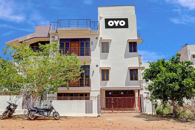 SPOT ON Sri Durga Residency Hd Kote