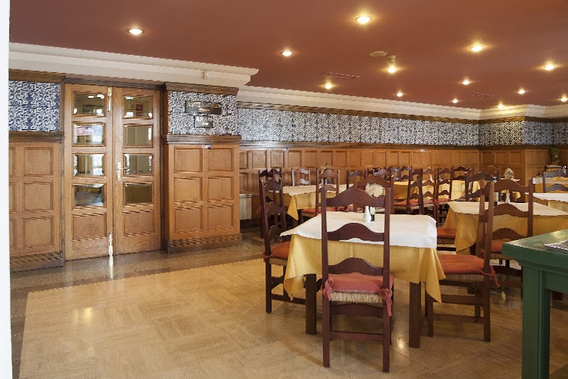 Apartahotel Trevenque - Apartahotel Trevenque Andalucía Pl., 6, 18196 Sierra Nevada, Granada, Spain