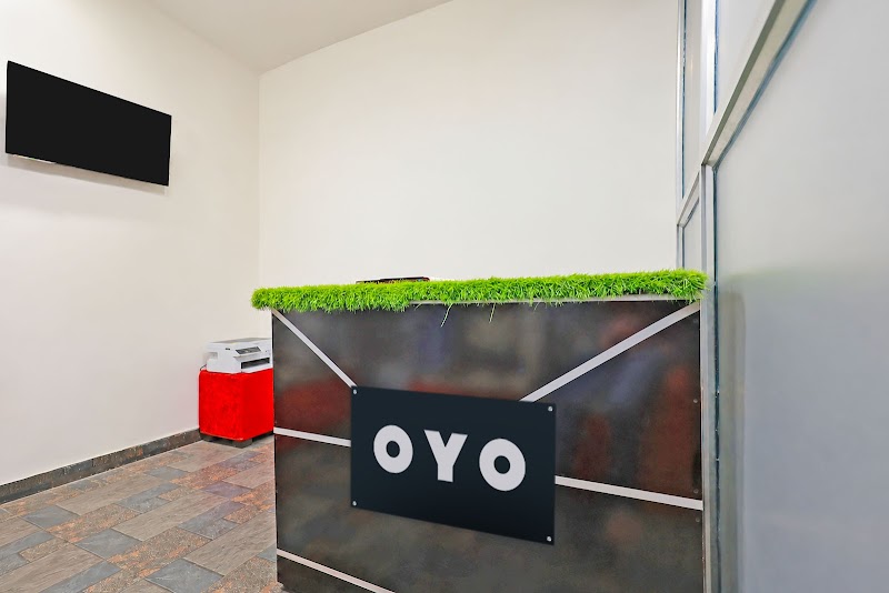 Hotel O by OYO Moon Light - Hotel O by OYO Moon Light, 120, near sarwamangla patrol pump 3, takhatpur, Landmark - Sarwamangla Bharat Petrol Pump, Usalapur Bridge, Sai Nagar, Uslapur, Bilaspur, Chhattisgarh 495001, India