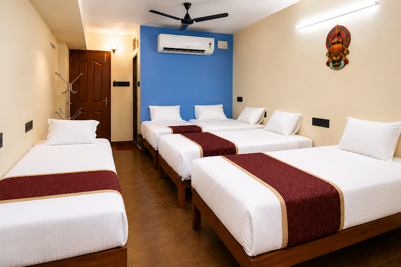 Ananthasayanam Homestay Near Sri Padmanabha Swamy Temple - Ananthasayanam Homestay Near Sri Padmanabha Swamy Temple opposite Amman kovil Devi Temple, South Fort, East Fort, Pazhavangadi, Thiruvananthapuram, Kerala 695023, India