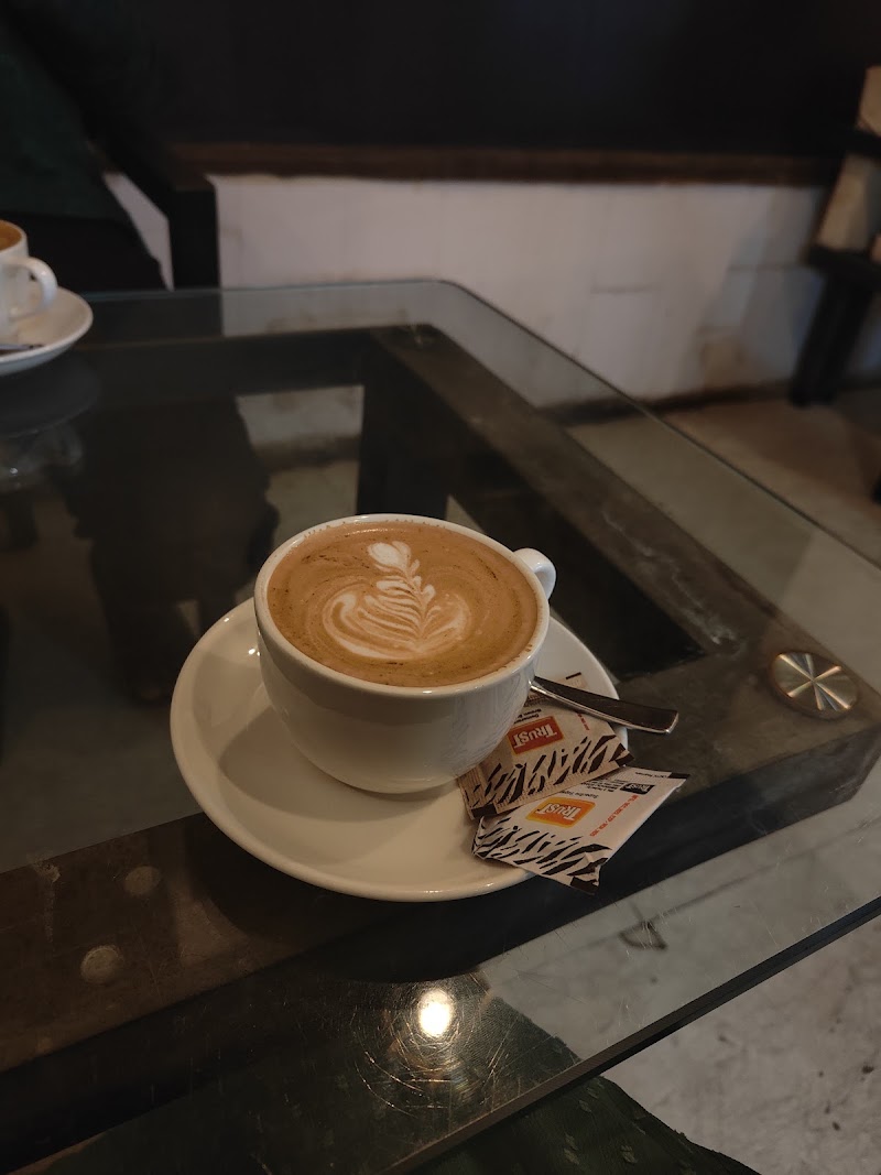 Brew n Bistro Café - Brew n Bistro Café Ground Madhu Dwarapu, Garden Building, 102, Beach Rd, near KKR Goutham School, Lawsons Bay Colony, Pedda Waltair, Visakhapatnam, Andhra Pradesh 530017, India