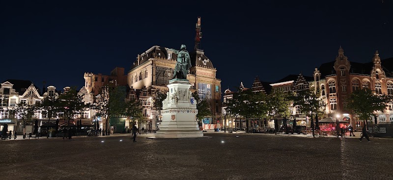 Dulle Griet - Dulle Griet, Vrijdagmarkt 50, 9000 Gent, Belgium