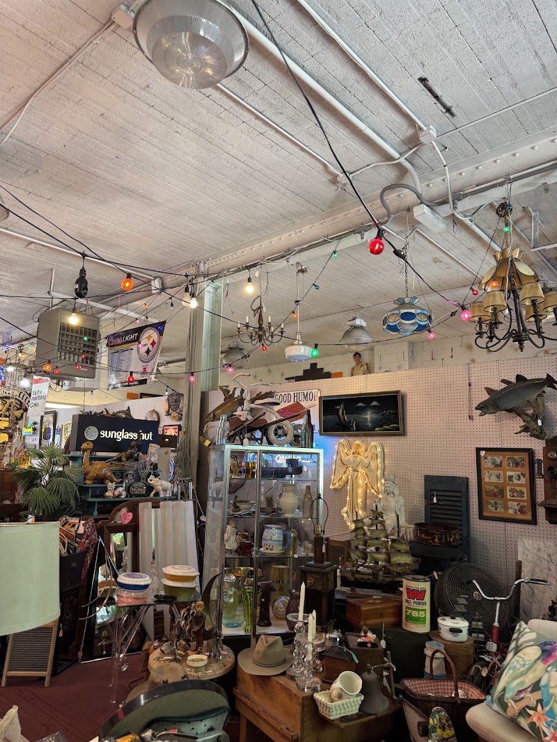Antique Mall At Ohio River - Antique Mall At Ohio River, 4331 Ohio River Blvd, Pittsburgh, PA 15202, USA