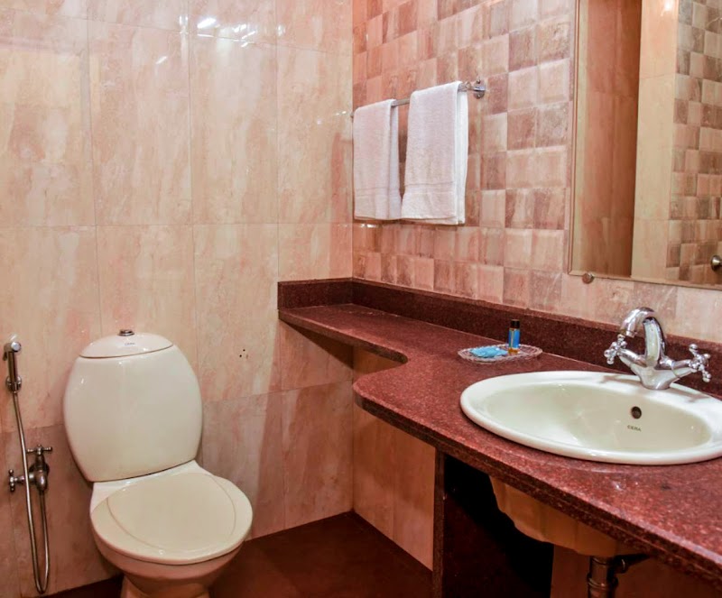 Candolim Grande Hotel - Candolim Grande Hotel, Escrivao Vaddo, Candolim, Goa 403515, India