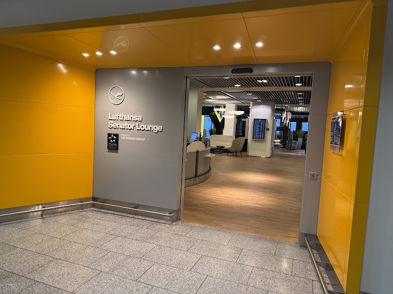 Lufthansa Senator Lounge B (Non-Schengen)