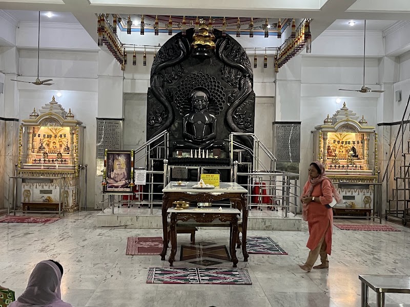 Bhagawan Parshwanath Digambar Jain Mandir - Bhagawan Parshwanath Digambar Jain Mandir, 262, Sector 18, Panchkula, Haryana 134109, India