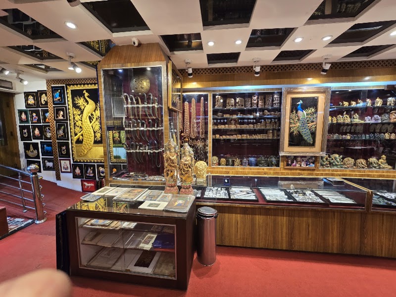 Gems & Art Gallery - Gems & Art Gallery Shop # 2,3,4, TS Sehra Tower, Fatehabad Rd, Bansal Nagar, Tajganj, Agra, Uttar Pradesh 282001, India