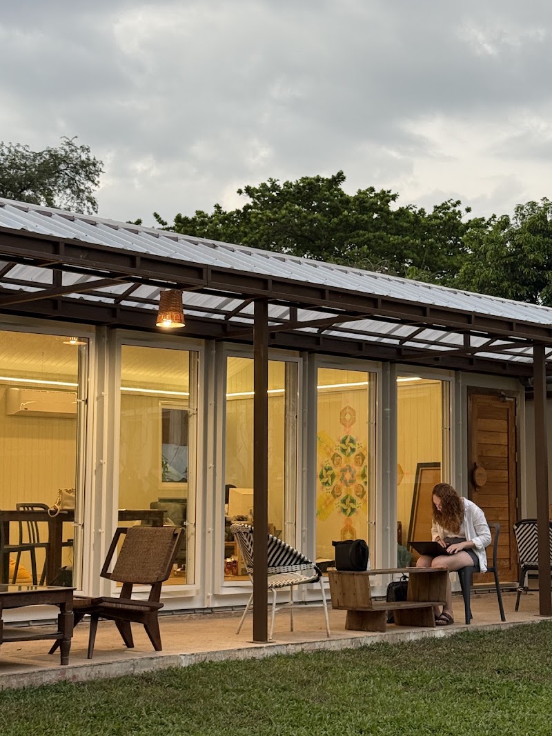 The Yard Hostel Chiang mai - The Yard Hostel Chiang mai 27, 1 Prapokklao Road Old City Tambon Si Phum, Amphoe Mueang Chiang Mai, Chang Wat Chiang Mai 50200, Thailand