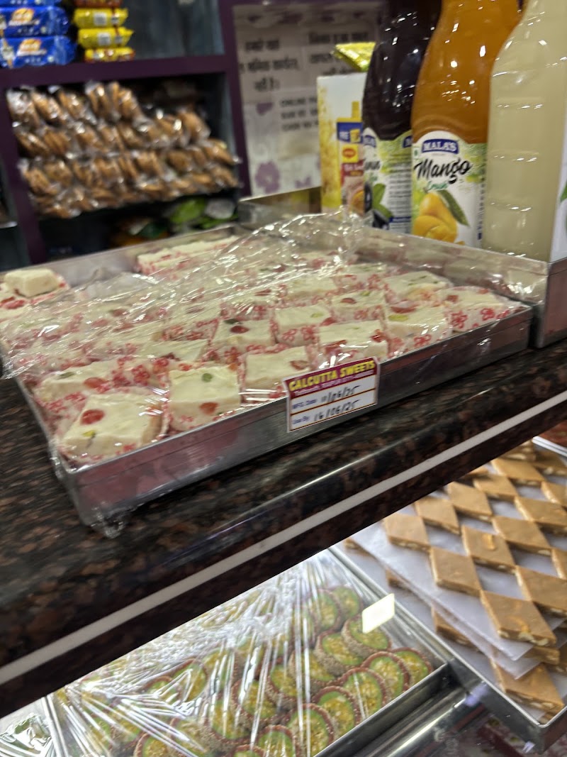Calcutta Sweets Tatibandh Raipur - Calcutta Sweets Tatibandh Raipur, Infront of AIIMS, gate 3, Gurudwara complex, Tatibandh, Raipur, Chhattisgarh 492099, India
