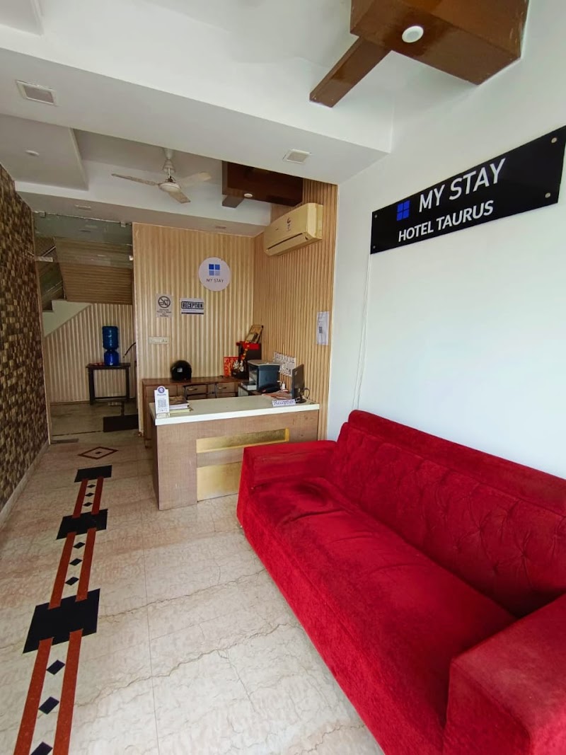 Hotel Taurus - Hotel Taurus, Plot No.-81, Panchsheel Enclave, Jawahar Lal Nehru Marg, Vishnu Enclave, Chandrakala Colony, Durgapura, Jaipur, Rajasthan 302018, India