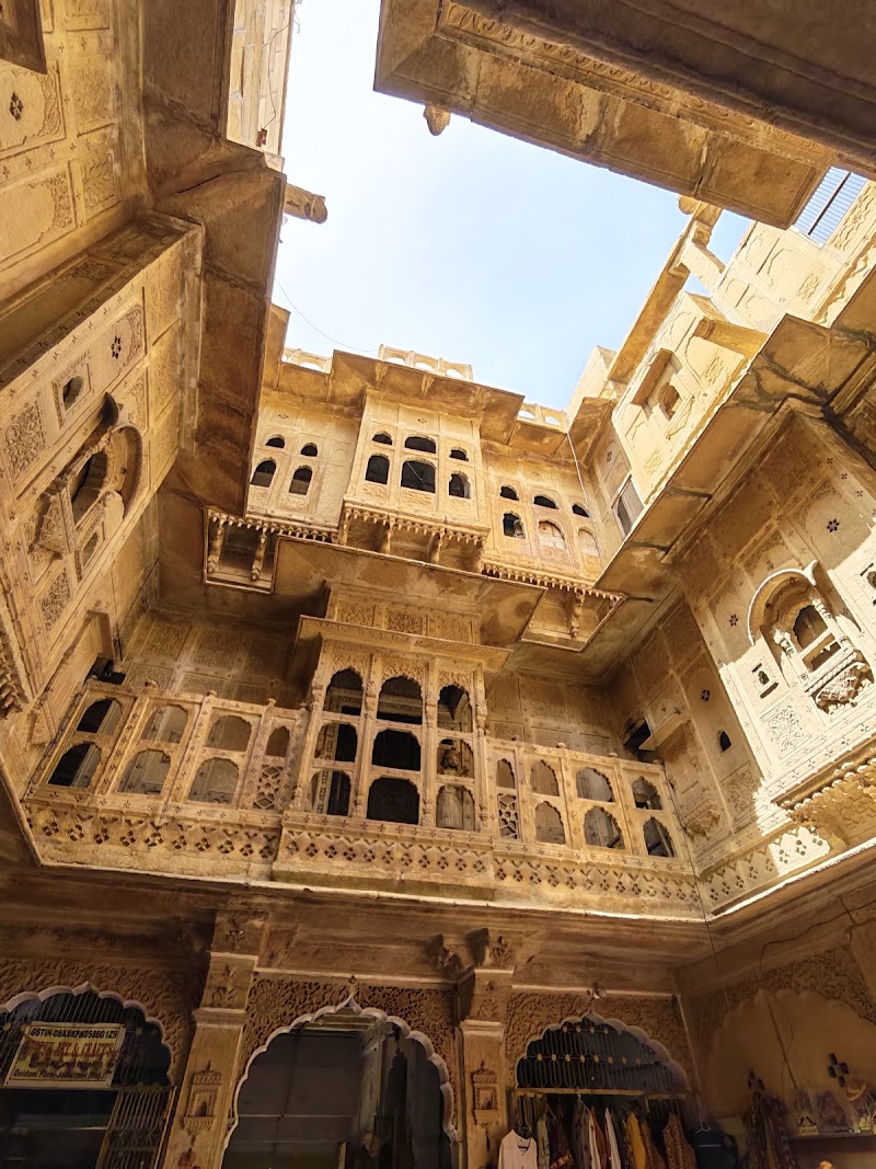 Nathmal Ki Haveli - Nathmal Ki Haveli, WW87+938, Sadar Bazar, Jaisalmer, Rajasthan 345001, India