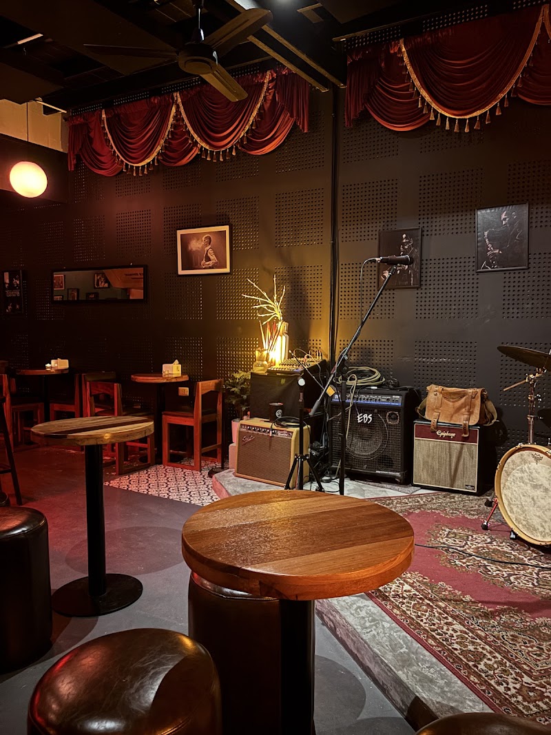 Bangkok Mojo * Music Lovers' Club - Bangkok Mojo * Music Lovers' Club, 1103 ถ. เจริญกรุง Khwaeng Si Phraya, Khet Bang Rak, Krung Thep Maha Nakhon 10500, Thailand