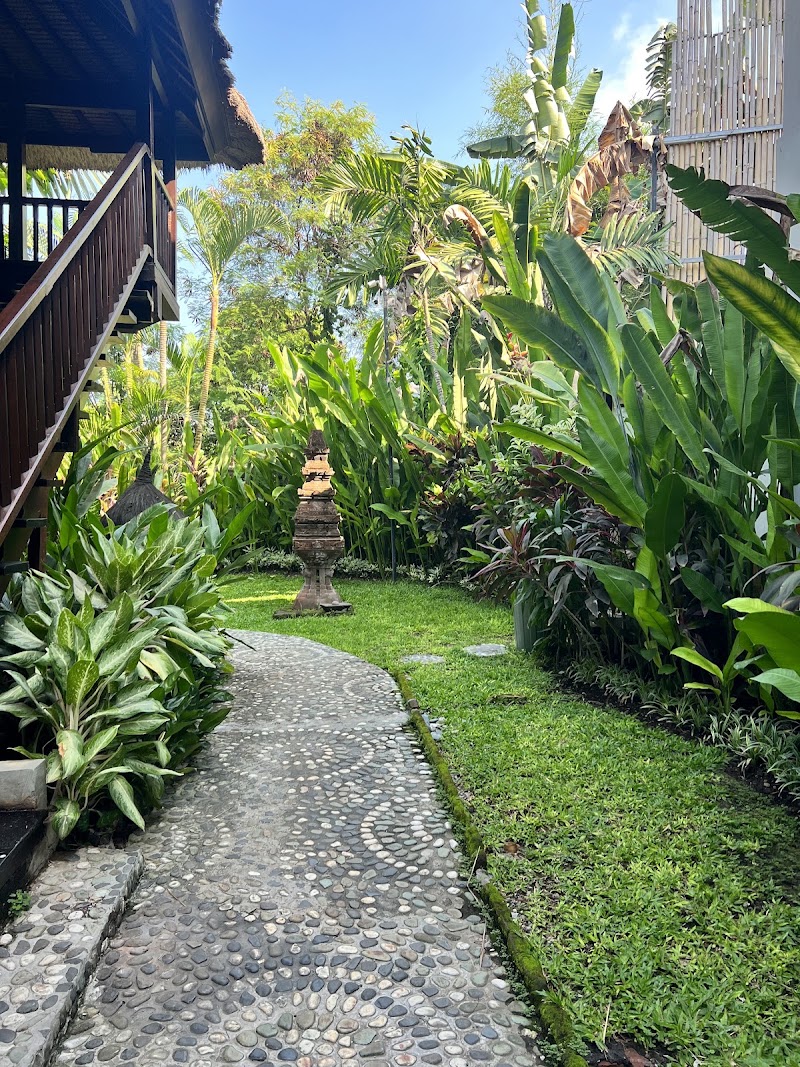 Guan Yin Yoga Shala - Guan Yin Yoga Shala Pantai Jl. Pantai Batu Bolong, Canggu, Kec. Kuta Utara, Kabupaten Badung, Bali 80361, Indonesia