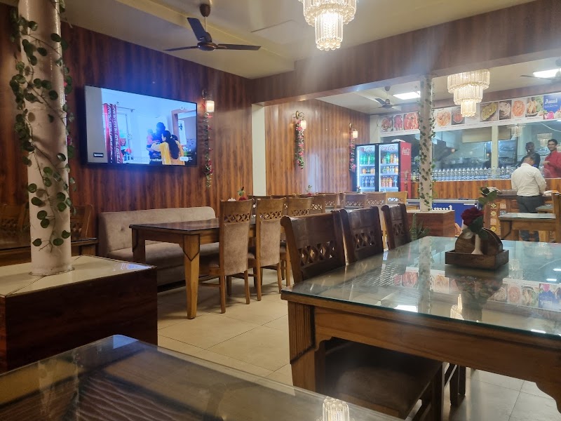THE TAWA RESTAURANT - THE TAWA RESTAURANT Dharampur Chowk, Guru Nanak Vihar, Race Course, Dehradun, Uttarakhand 248001, India