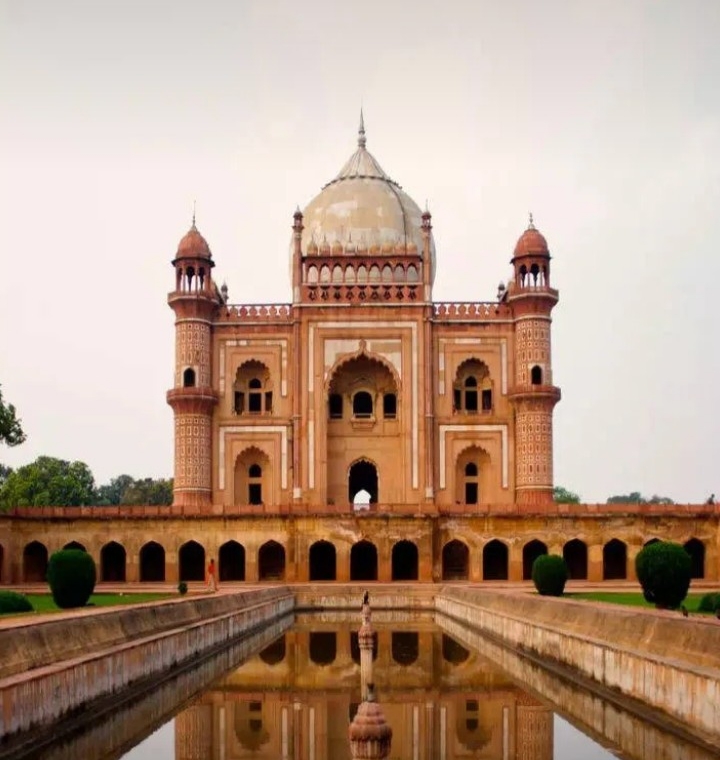Safdarjung Tomb, Delhi - Safdarjung Tomb, Delhi Airforce Golf Course, Delhi Race Club, New Delhi, Delhi 110003, India