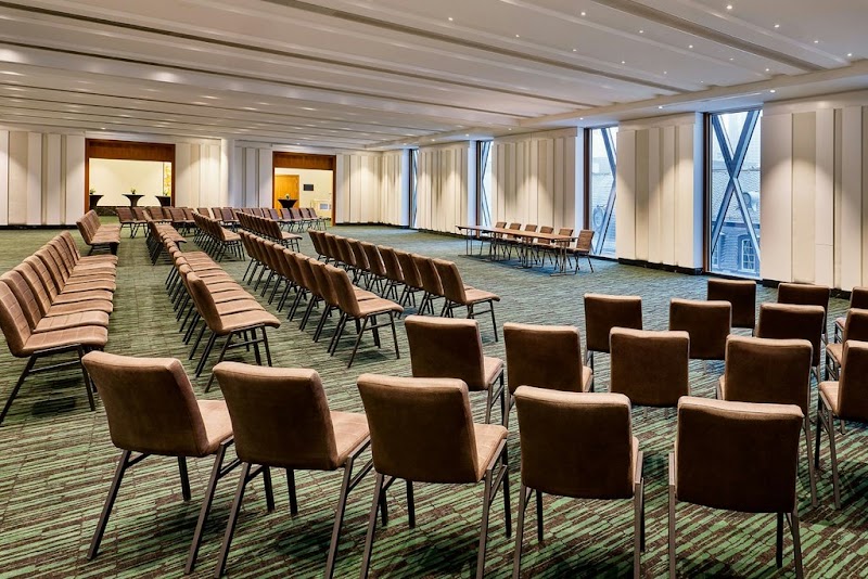 JW Marriott Hotel Frankfurt - JW Marriott Hotel Frankfurt, Thurn-und-Taxis-Platz 2, 60313 Frankfurt am Main, Germany