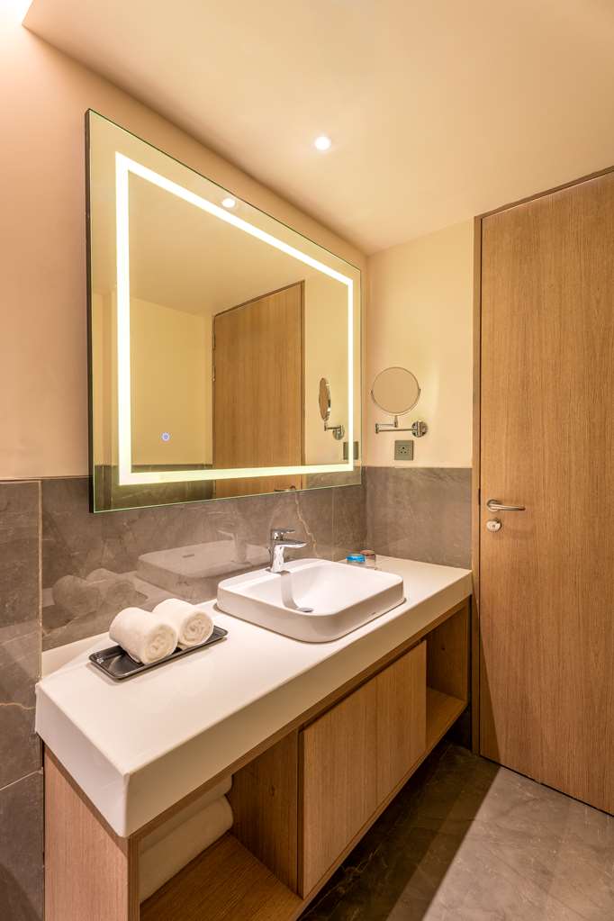 Park Inn by Radisson Vellore - Park Inn by Radisson Vellore New, TS No-188, Katpadi Rd, near Green Circle, Palathoram, Thottapalayam, Vellore, Tamil Nadu 632004, India