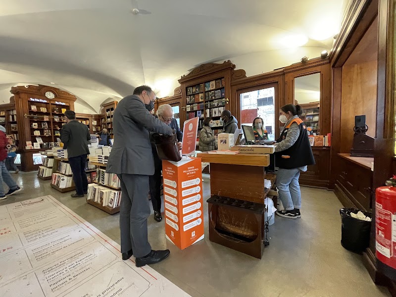 Livraria Bertrand - Chiado - Livraria Bertrand - Chiado, R. Garrett 73 75, 1200-203 Lisboa, Portugal