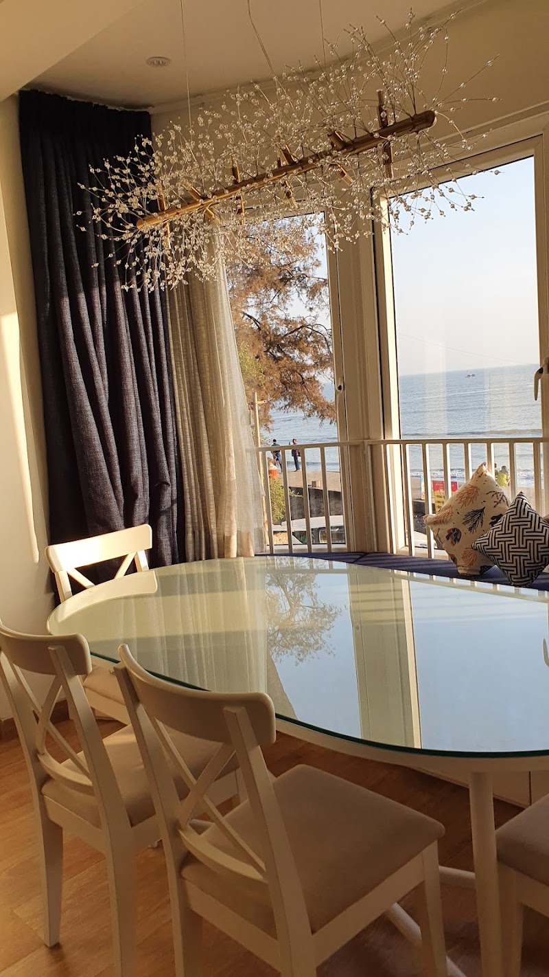 Tranquility - Seafacing 3BHK Luxury Apartment - Tranquility - Seafacing 3BHK Luxury Apartment, 1st Floor, Kaustubh Building, Beach, beside Krida Bhuvan, Limaye Wadi, Alibag, Maharashtra 402201, India