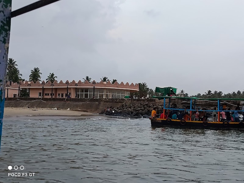 Sindhudurg Fort Ferry - Sindhudurg Fort Ferry, 3F37+VQJ, Dr Ballav Marg, Malvan, Maharashtra 416606, India