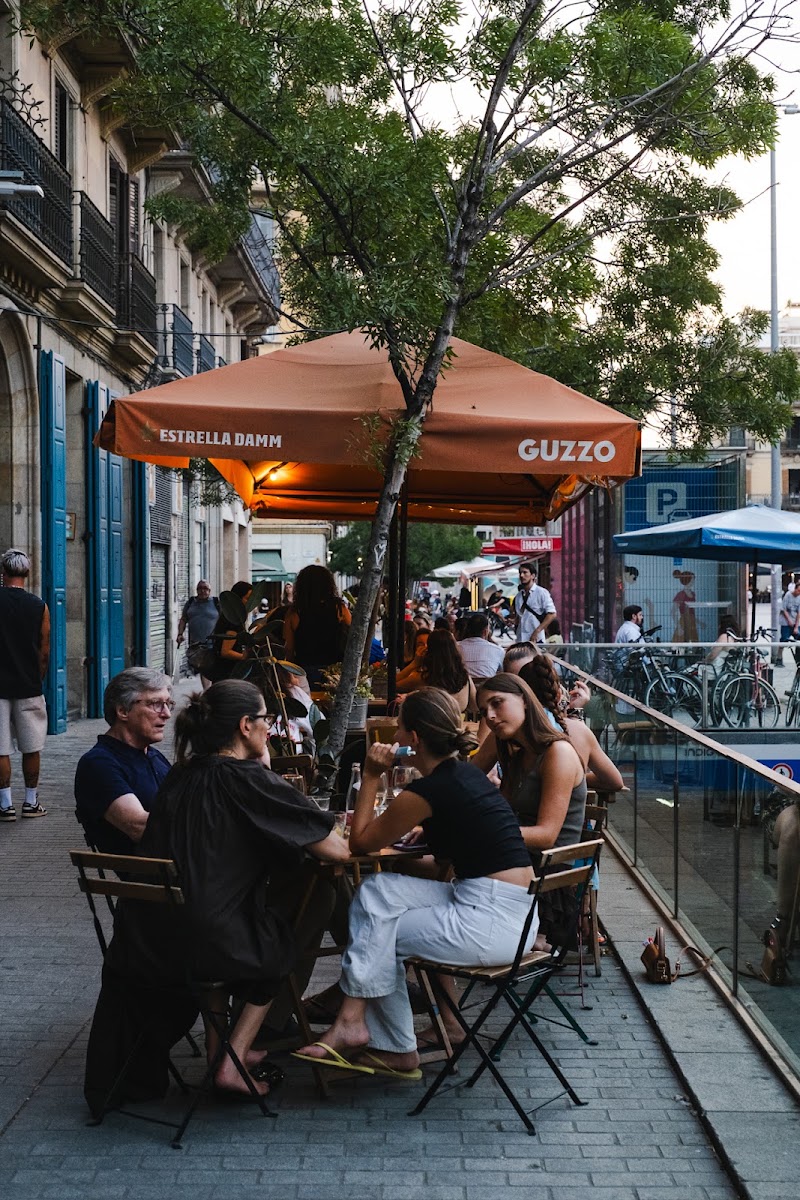 GUZZO | Restaurant in Born Barcelona - GUZZO | Restaurant in Born Barcelona Plaça Comercial, 10, Ciutat Vella, 08003 Barcelona, Spain