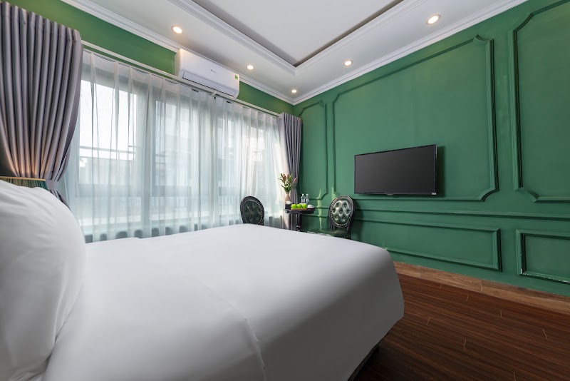 Madelise Adora Hotel & Travel - Madelise Adora Hotel & Travel, 111 Mã Mây, Phố cổ Hà Nội, Hoàn Kiếm, Hà Nội, Vietnam