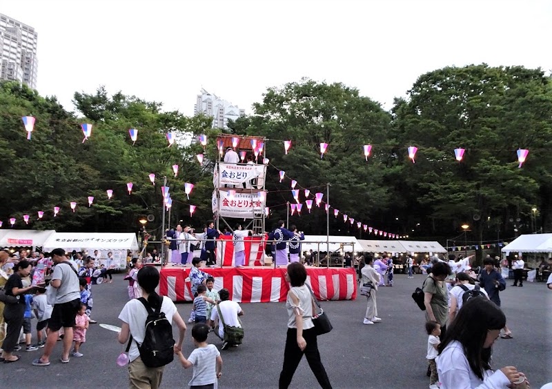 Shinjuku Central Park Fun More Time Plaza - Shinjuku Central Park Fun More Time Plaza 2 Chome-11 Nishishinjuku, Shinjuku City, Tokyo 160-0023, Japan