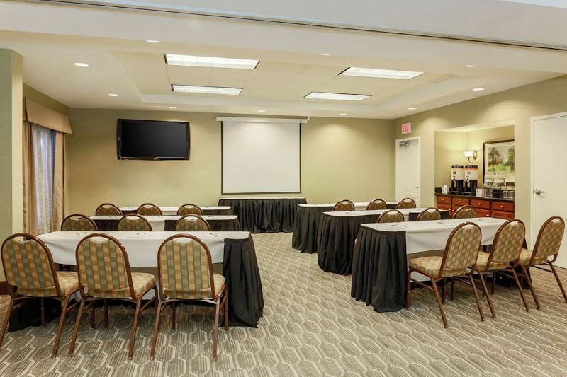 Hampton Inn & Suites Tallahassee I-10-Thomasville Rd - Hampton Inn & Suites Tallahassee I-10-Thomasville Rd 3388 Lonnbladh Rd, Tallahassee, FL 32308, USA