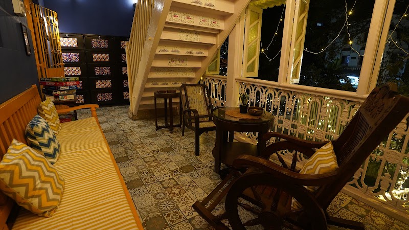 GoSolo Stays - GoSolo Stays Bungalow No. 48, Ground Floor, Khar, Chuim Village, Danda, Khar West, Mumbai, Maharashtra 400052, India
