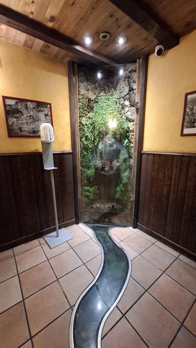 Casa Marieta Restaurant - Casa Marieta Restaurant Pl. de la Independència, 5, 6, 17001 Girona, Spain