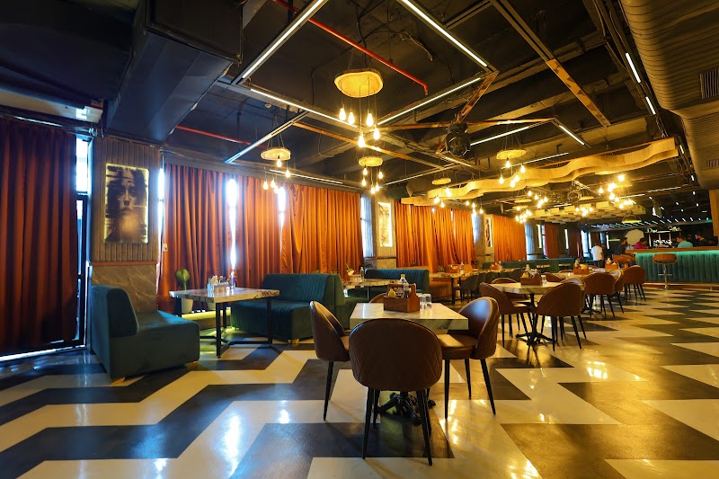 Drunken Affair Rooftop & Lounge (Greater Noida Sector 4)