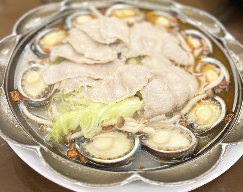 Hai Bawang Restaurant - Hai Bawang Restaurant No. 59, Section 3, Zhongshan N Rd, Yuanshan Village, Zhongshan District, Taipei City, Taiwan 104