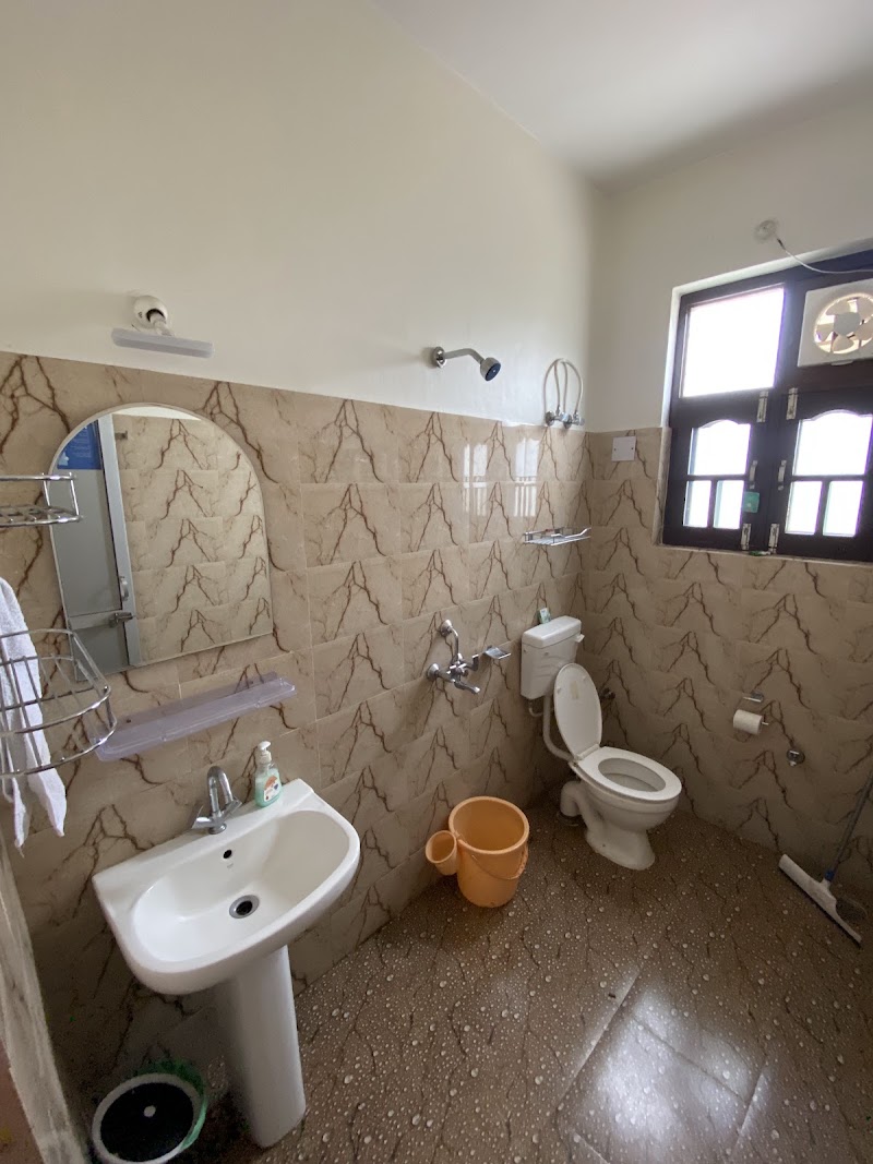 The Bunker Bir - The Bunker Bir Bir-Billing Rd, Kotli, Himachal Pradesh 176077, India