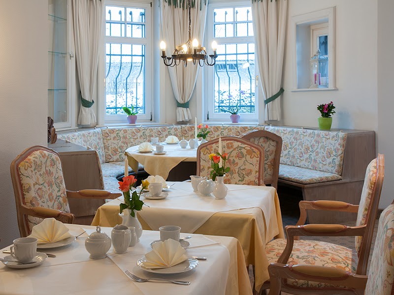 Gästehaus Florian - Gästehaus Florian Riedersteinstraße 28, 83684 Tegernsee, Germany