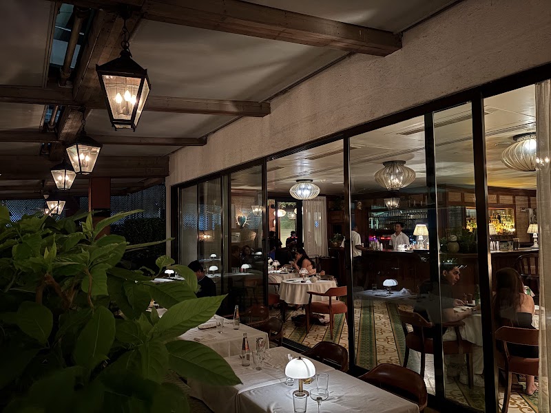 Cecconi's Mumbai - Cecconi's Mumbai 16, Juhu Tara Rd, Chandrabai Nagar, Juhu, Mumbai, Maharashtra 400049, India