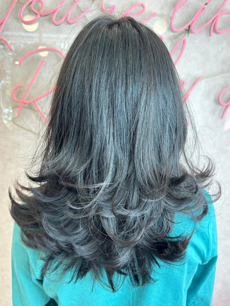 Studio99 Salon Devanahalli - Bangalore - Studio99 Salon Devanahalli - Bangalore, Shop No-2&3, Crossgate HOUSE OF HIRANANDANI, Prasanahalli Village NH, Devanahally, Bengaluru, Karnataka 562110, India