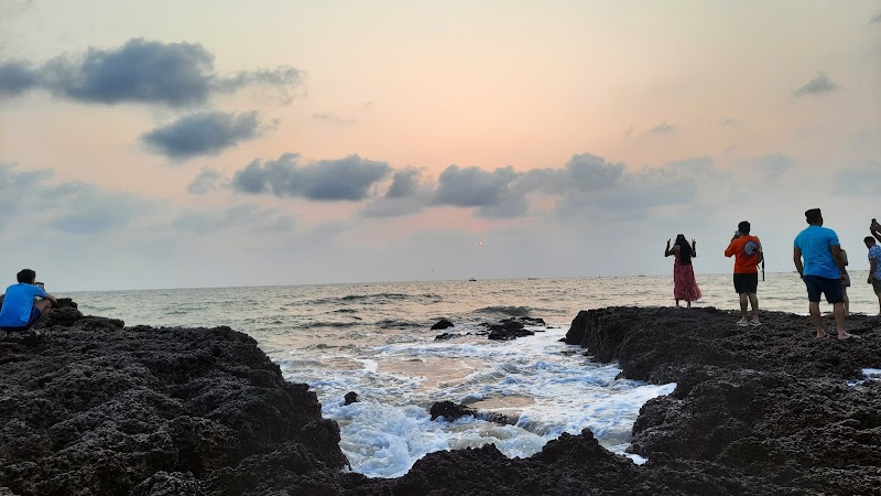 Anjuna beach - Anjuna beach, HPMP+QRQ, Dmello Vaddo, Anjuna, Goa 403509, India