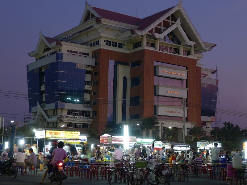 Chon Buri Provincial Hall - Chon Buri Provincial Hall, Monta Sewi, Tambon Bang Pla Soi, Amphoe Mueang Chon Buri, Chang Wat Chon Buri 20000, Thailand