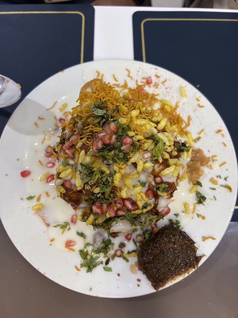 Royal Cafe - Royal Cafe Shahnajaf Rd, Prem Nagar, Hazratganj, Lucknow, Uttar Pradesh 226001, India