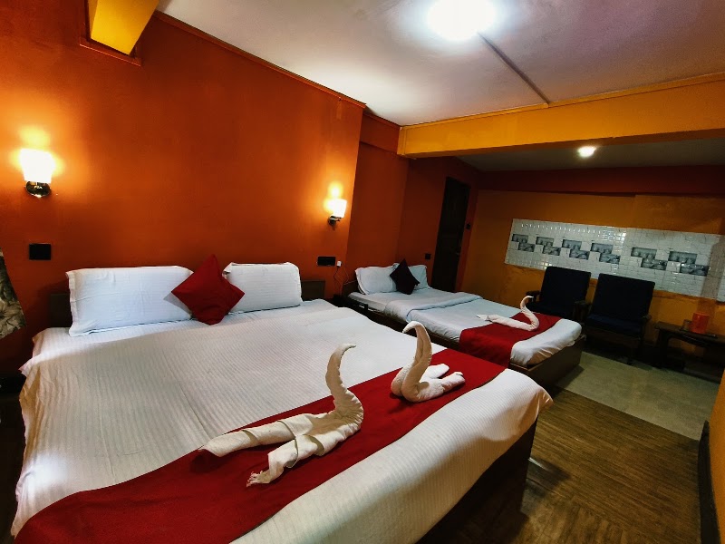 Darjeeling Comfort inn - Darjeeling Comfort inn, Dr Zakir Hussain Rd, Manbari Basti, Darjeeling, West Bengal 734101, India