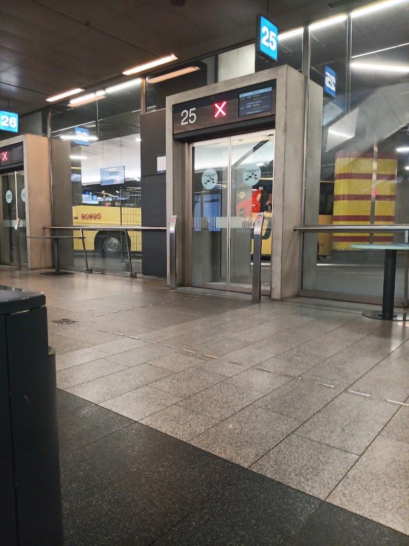 Matkahuolto bus station Kamppi - Matkahuolto bus station Kamppi, Antinkatu 3, 00100 Helsinki, Finland