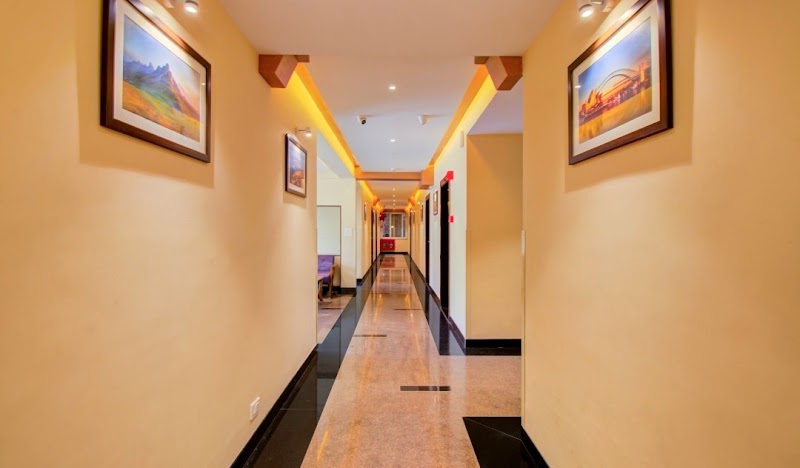 Hotel Opulence Inn & Restaurant - Hotel Opulence Inn & Restaurant 3/3 Dholi Magri, Railway Station Rd, behind Natraj Dining Hall, Udiyapole, Jawahar Nagar, Shivaji Nagar, Udaipur, Rajasthan 313001, India
