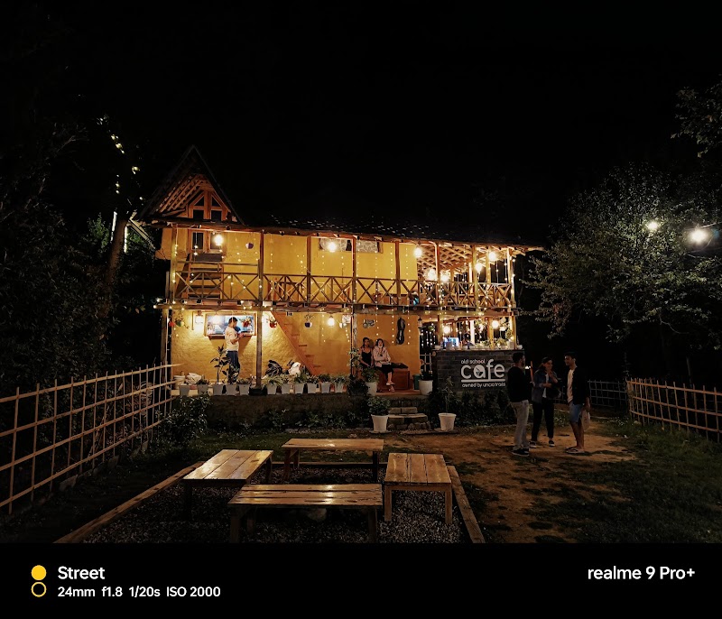 Old School Cafe - Old School Cafe, Chaugan Rd, near Bir Colony Road, Suja, Himachal Pradesh 176077, India
