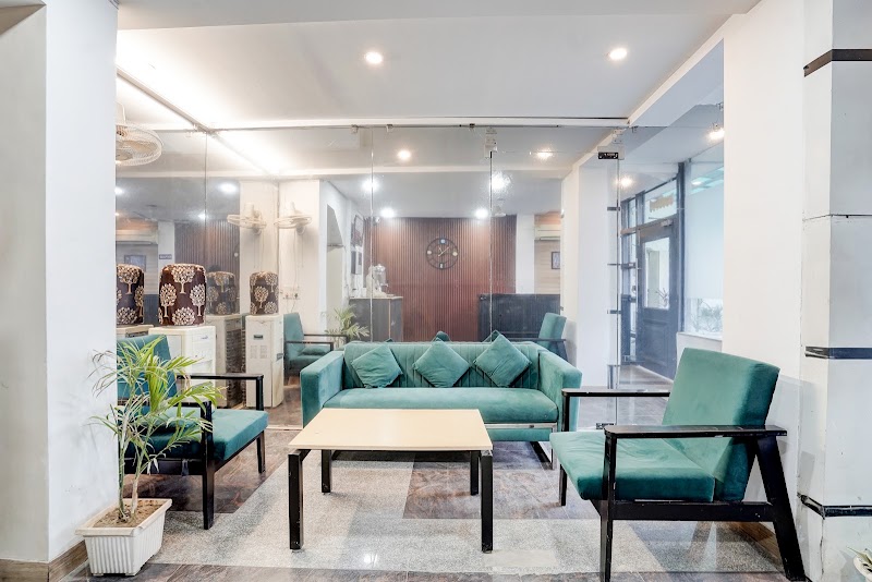 Super Townhouse by OYO Sector 39 Gurgaon - Super Townhouse by OYO Sector 39 Gurgaon, House no, near, 564P, Netaji Subhash Marg, near UNITECH CYBER PARK, Sector 39, Gurugram, Haryana 122003, India