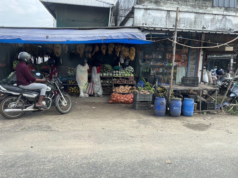 Kalavoor Market - Kalavoor Market, H8CH+95Q, Kalavoor, Keralam 688522, India
