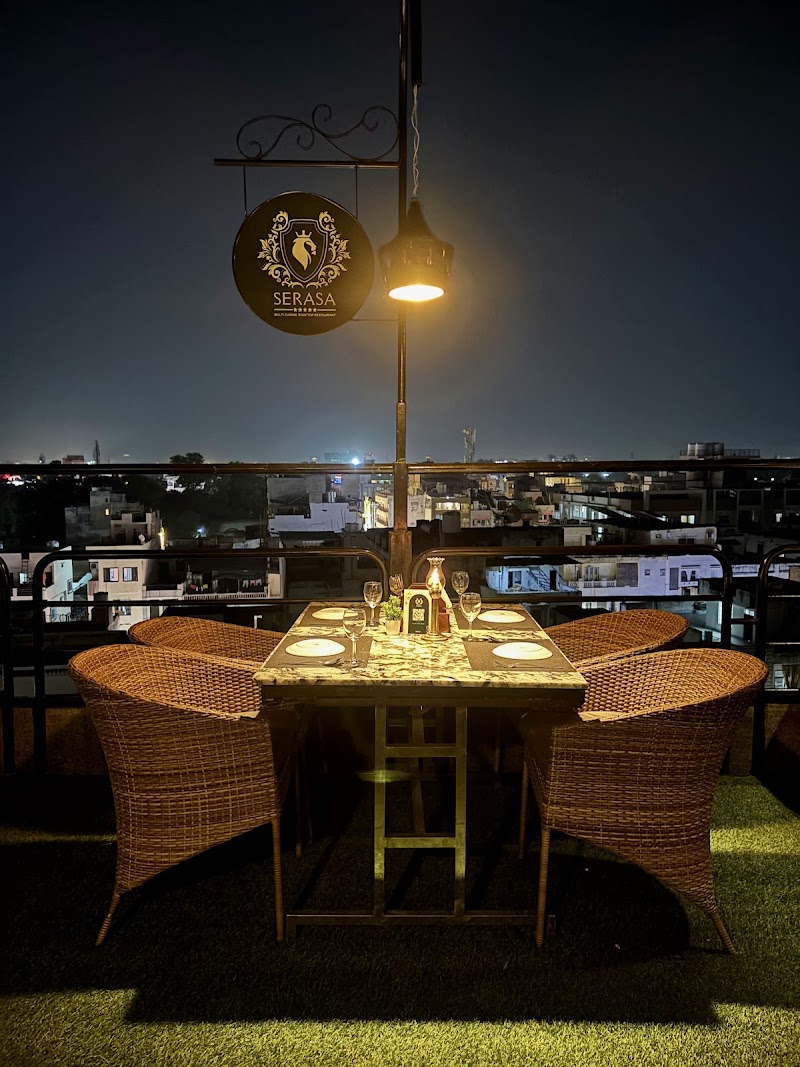 Serasa Multi Cuisine Rooftop Restaurant - Serasa Multi Cuisine Rooftop Restaurant 5th Floor 31A, Adarsh Complex, Mehta Ji ki Bari, Gulab Bagh Rd, Old City, Brahmpuri, Udaipur, Rajasthan 313001, India